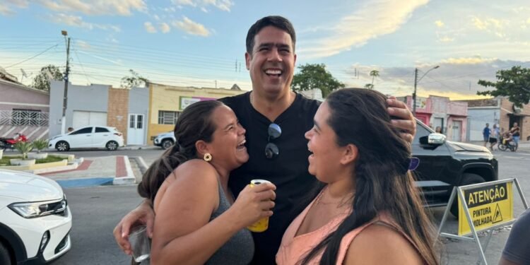 Vice-prefeito de Monteirópolis curte carnaval ao lado do povo – AMA