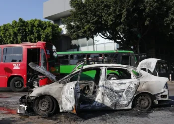 México vive onda de violência após morte de El Mencho, com 62 mortos