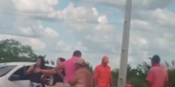 Mulher e filha são atropeladas ao tentar atravessar rodovia em Delmiro Gouveia