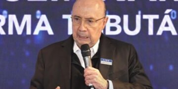 Guerra no Oriente Médio deve pressionar inflação no Brasil, diz Meirelles