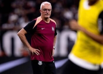 Corinthians terá que pagar multa milionária a Dorival após demissão; veja valores