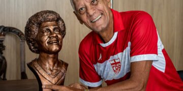 “Maior nome da nossa história”: Joãozinho dos Gols é homenageado pelo CRB