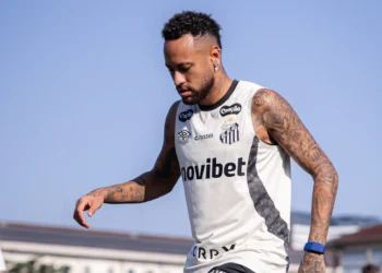 Neymar tem quadro de virose, mas viajará com o Santos à Argentina