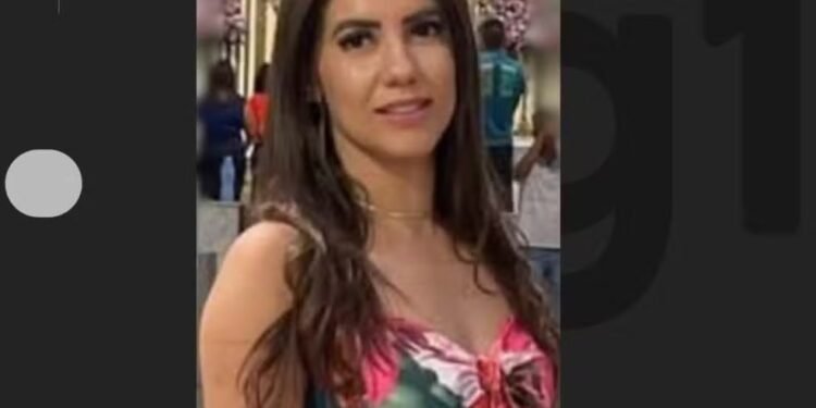 Professora é morta com golpe de faca ao tentar defender o pai após briga em jogo de futebol amador