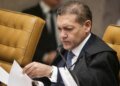 No TSE, Nunes Marques sai em defesa de Dino após ameaça de morte