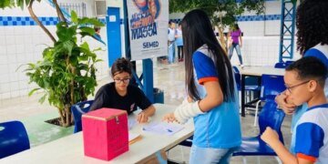 Eleições de Grêmios Estudantis fortalece protagonismo de alunos em escolas da rede municipal de Maceió