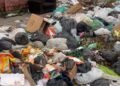 Lixo se acumula em Maceió antes da paralisação dos garis