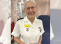 Enfermeira de 80 anos segue na ativa e não pensa em se aposentar