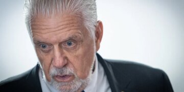 Cúpula da PF rebate crítica de Jaques Wagner sobre foto de dólares