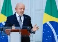 Aliados defendem saída, mas relação histórica pesa na decisão de Lula sobre Jaques Wagner