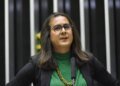 Deputada trans quer descobrir quem lhe deu único voto em Pintópolis