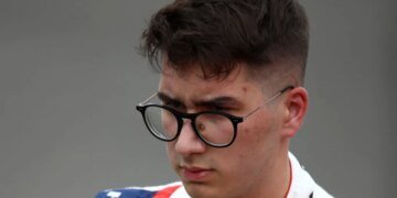 Zdenek Chovanec, piloto português de automobilismo, morre aos 21 anos