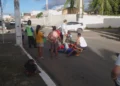 Colisão entre motos deixa três feridos em cruzamento em Arapiraca