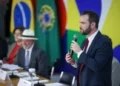 Durigan vira porta-voz de Lula em ofensiva contra Flávio na economia