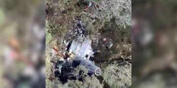 Corpos de Rick e dos demais integrantes de helicóptero são resgatados em SC