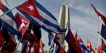 Governo Trump endurece sanções a Cuba e restringe acesso a bancos dos EUA