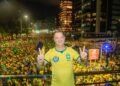 Deputado Sóstenes Cavalcante marca presença no Bloco do 22 em Maceió