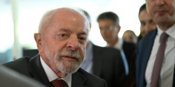 Campanha de Lula manifesta preocupação com interferência da Meta na eleição