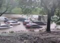 Chuva deixa carros boiando e motoristas ilhados na região do Ibirapuera
